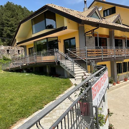 Fd Lorichella Ξενοδοχείο Lorica Εξωτερικό φωτογραφία